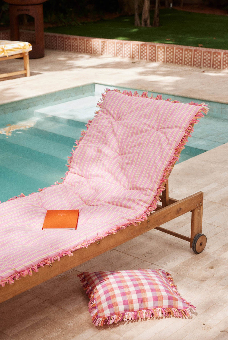 Jamy Quilted Sofa Cover