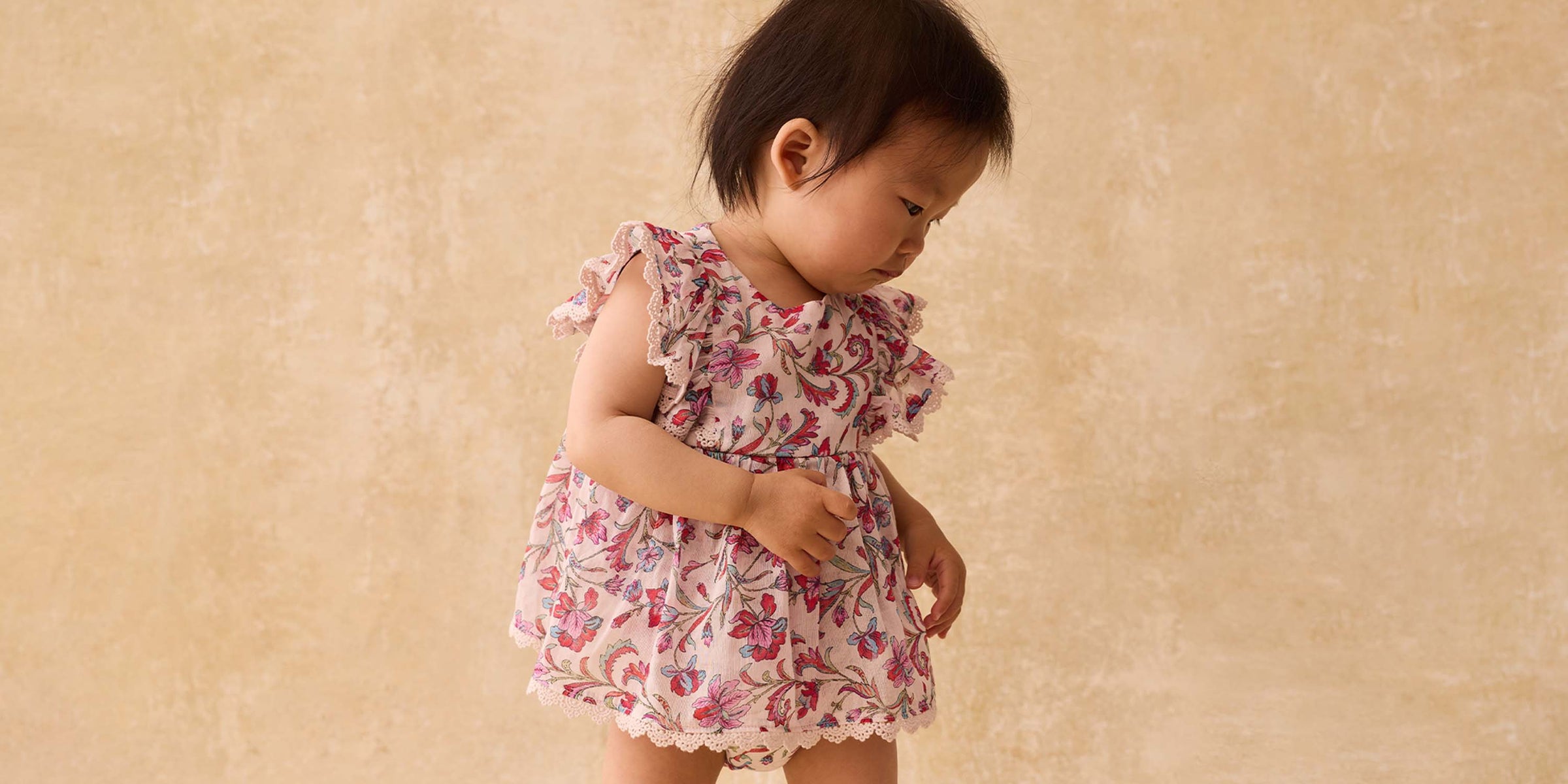 LE VESTIAIRE BÉBÉ