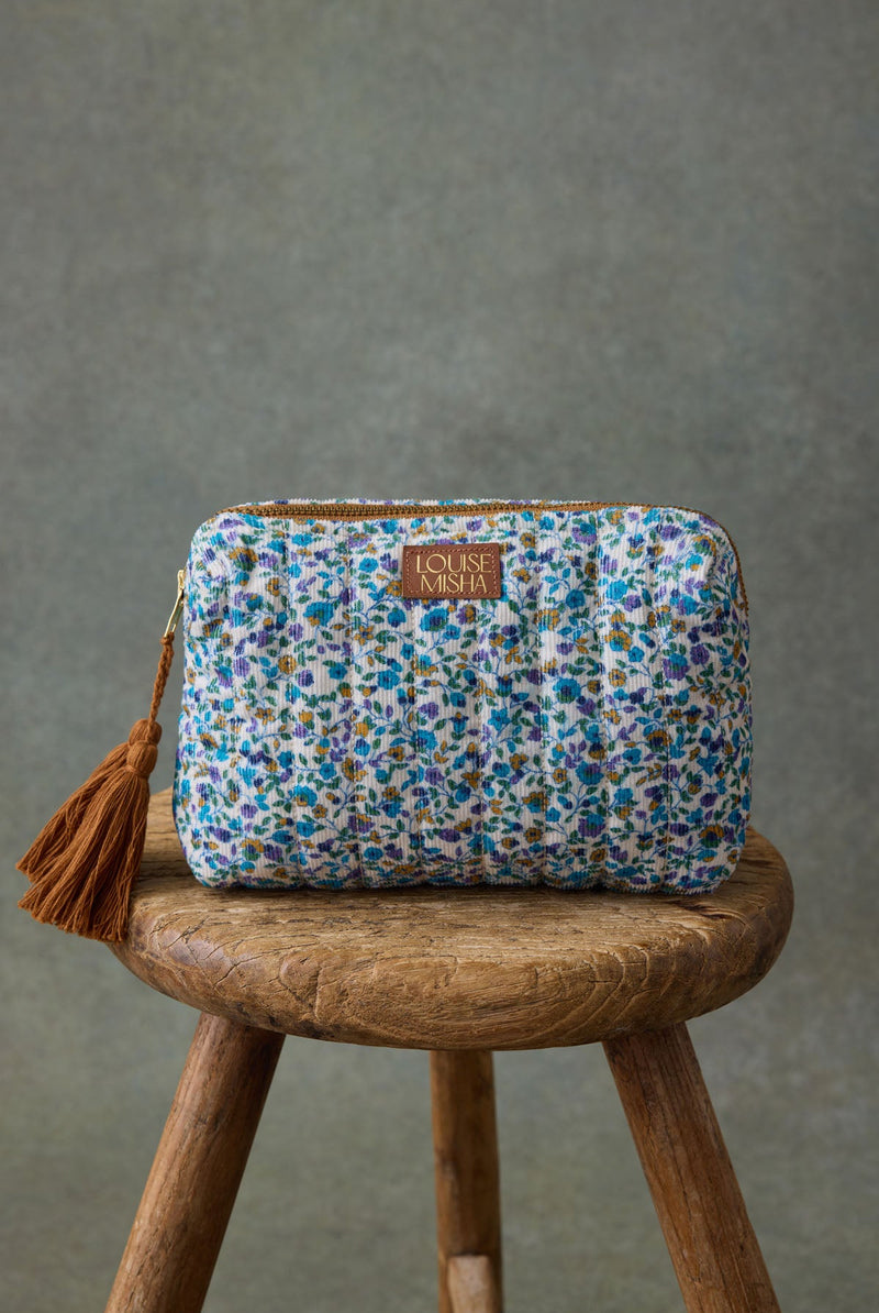 Teiki pouch