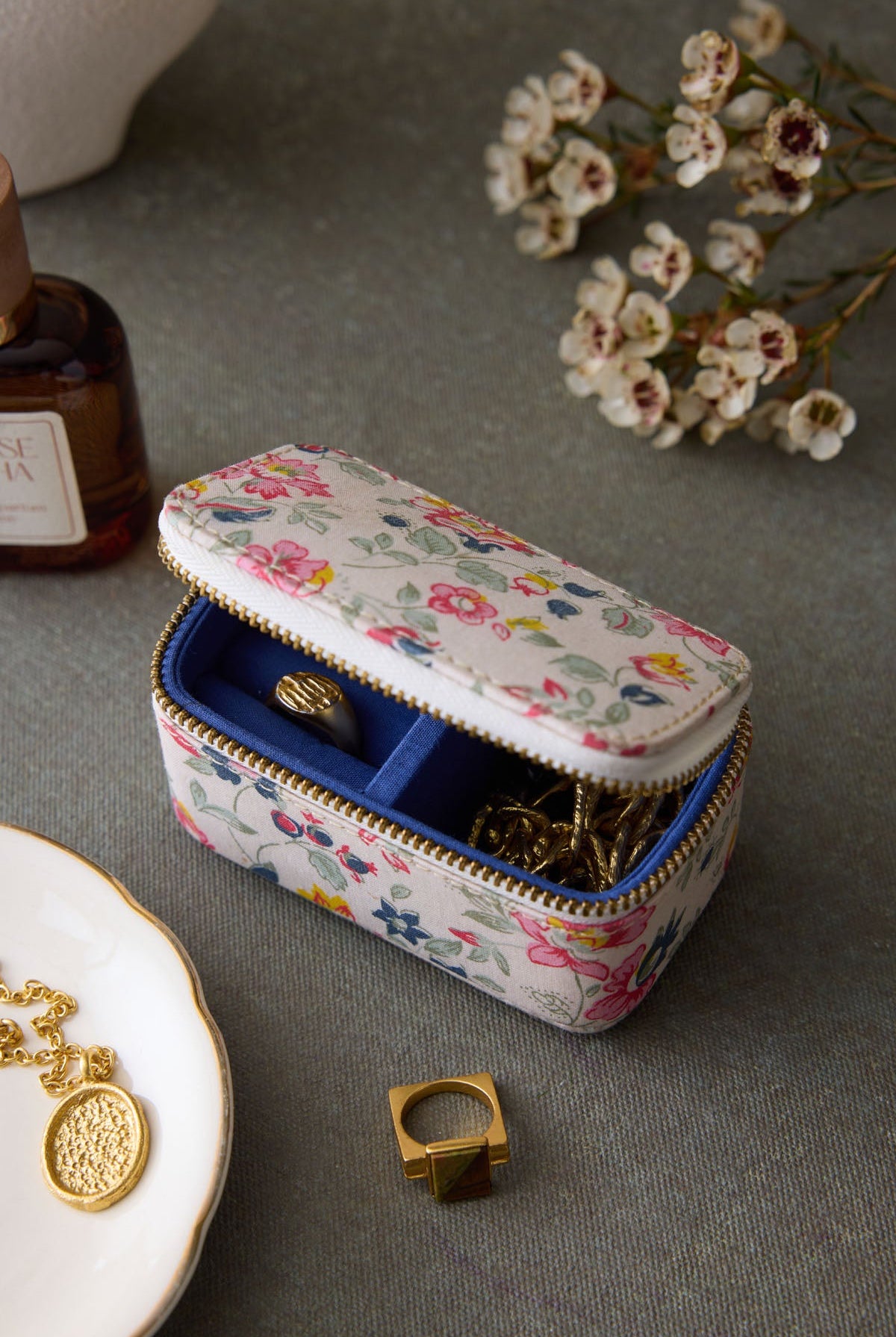 Soumaya Jewelry Box
