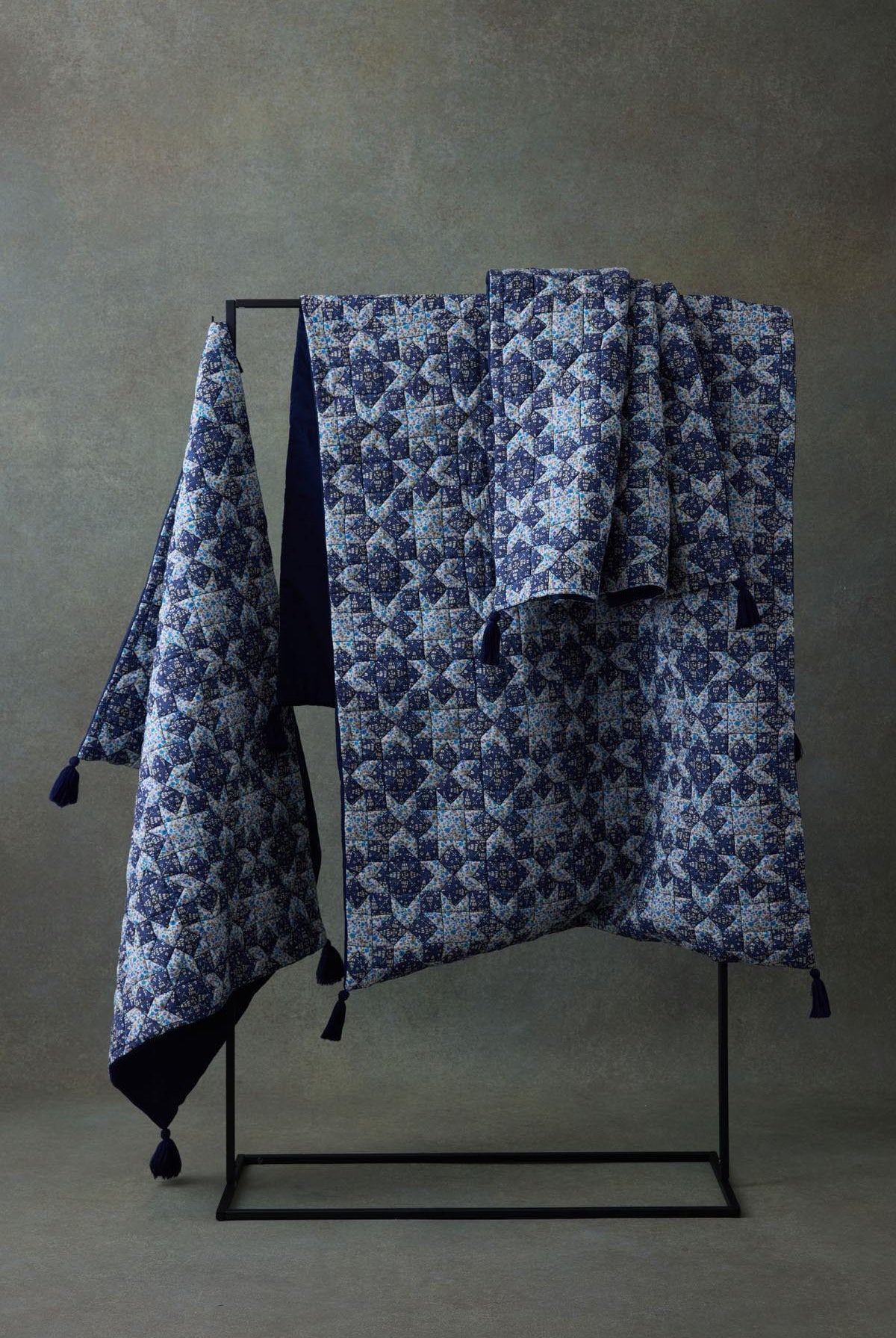 Plaid Aneka