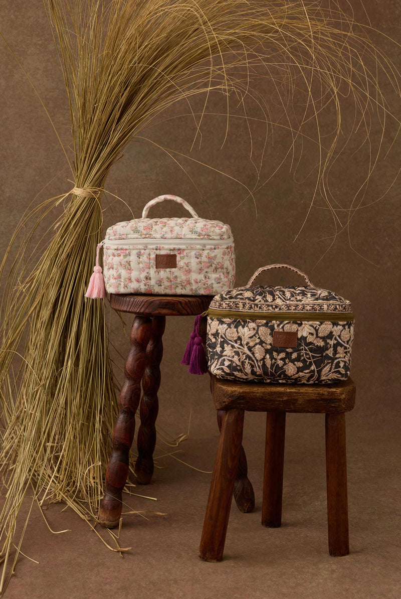 LAETY VANITY CASE
