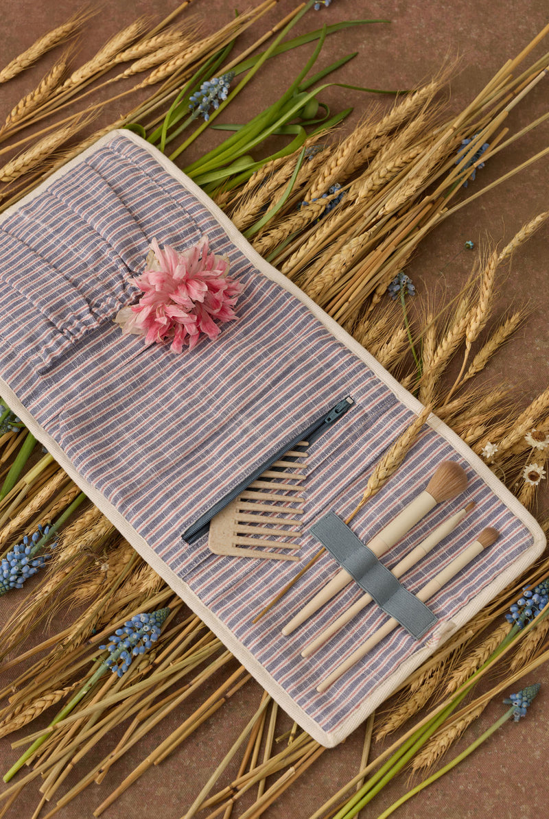 TEILA MAKEUP POUCH