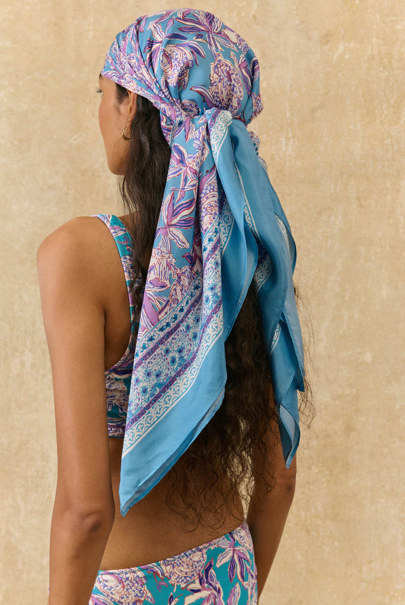 Romy Scarf