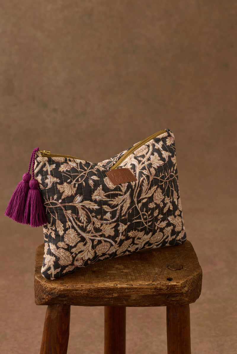 DOMINA POUCH