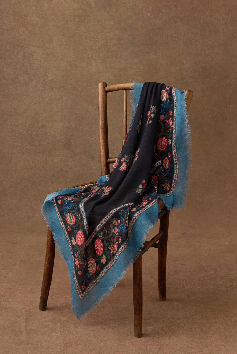Mekness Scarf