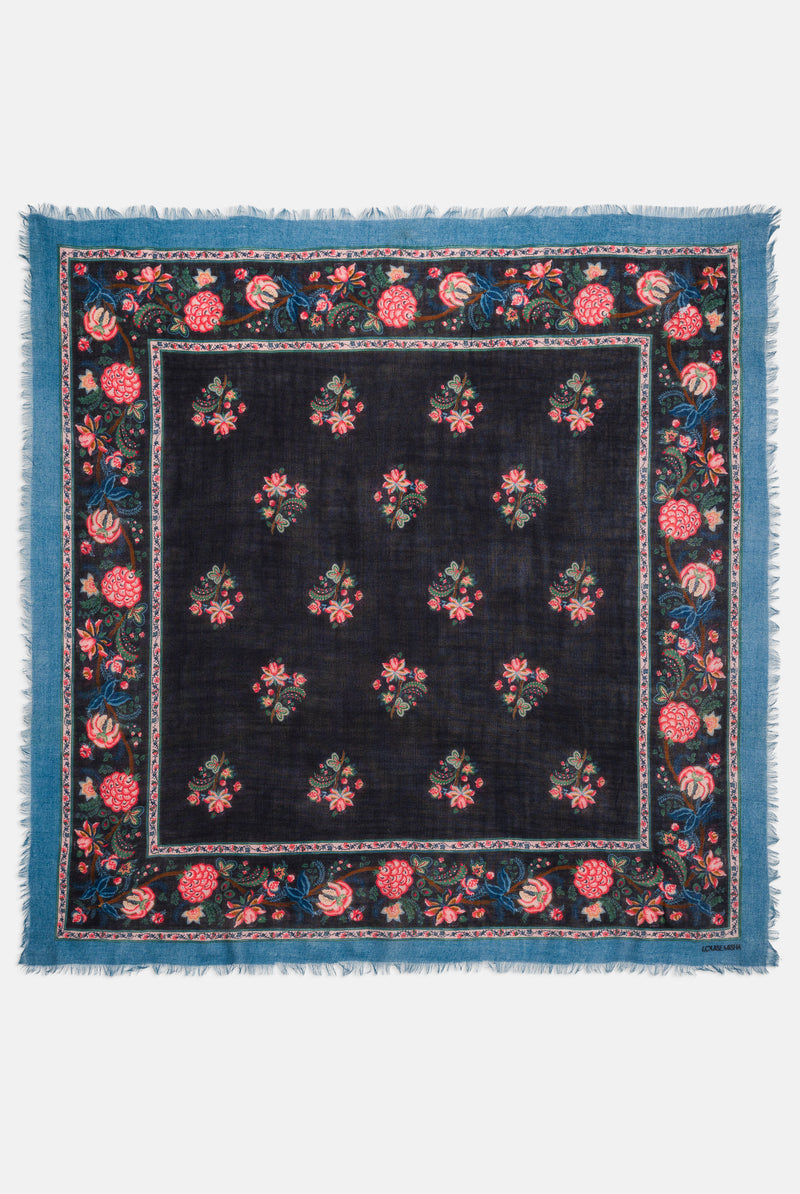 Mekness Scarf