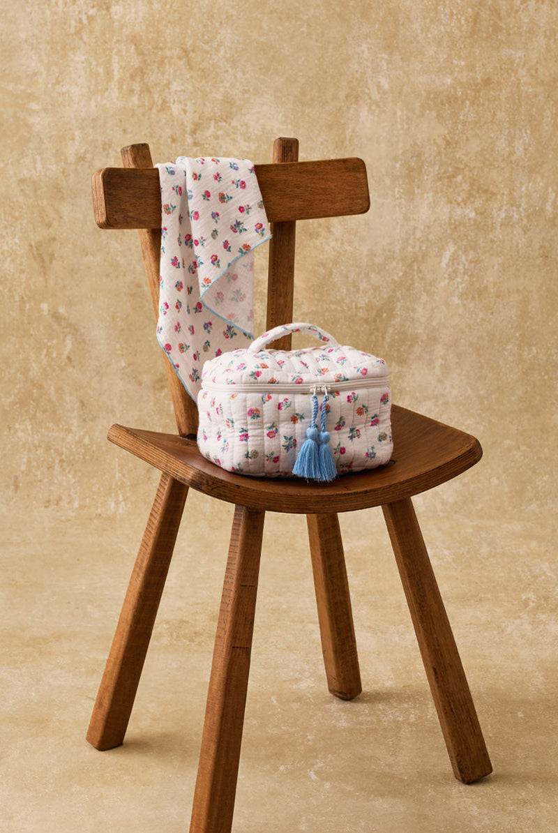 LE PETIT TROUSSEAU DE NAISSANCE